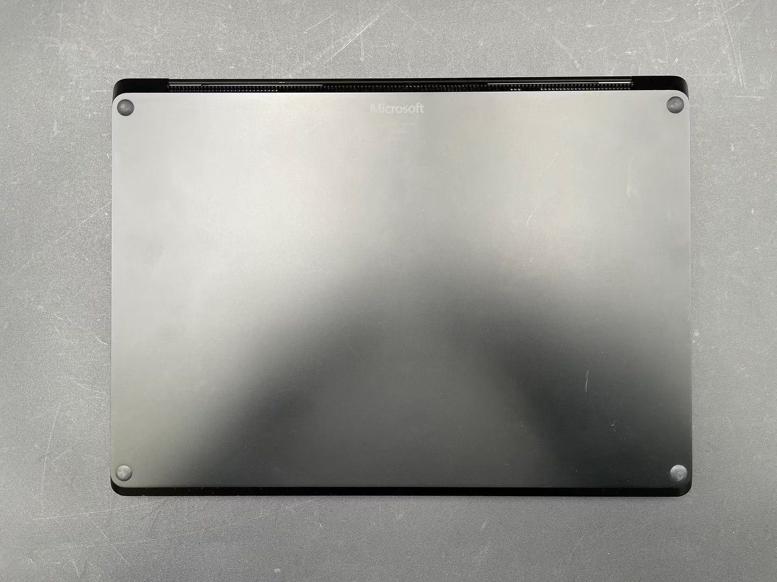 Microsoft Surface Laptop 3 Used 13.5″ (i7-1065G7-16GB-256GB NVMe)