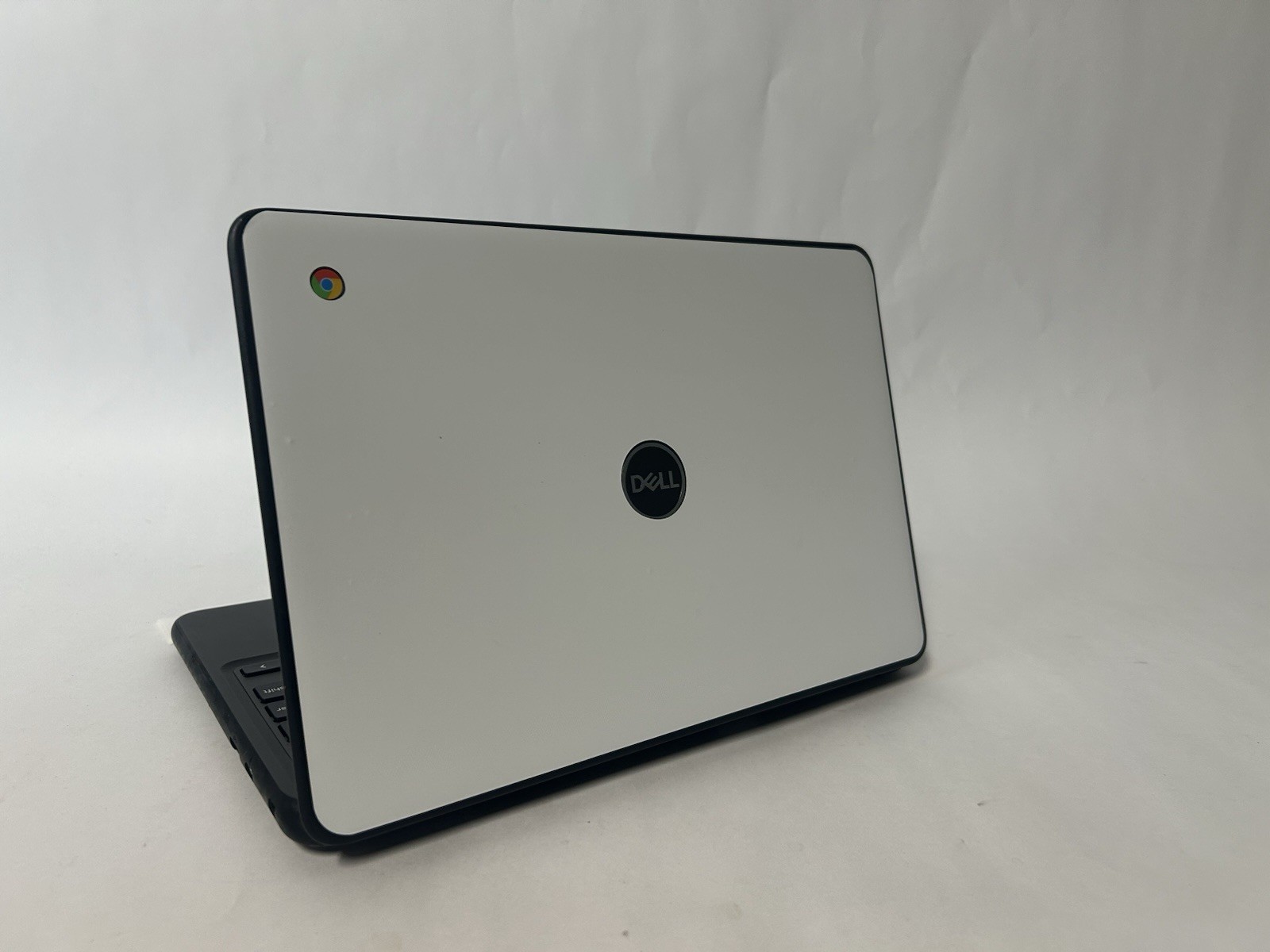 Dell Chromebook 5190 (11.6″,Celeron, 4GB RAM, 32GB, Chrome) touch screen WHITHE