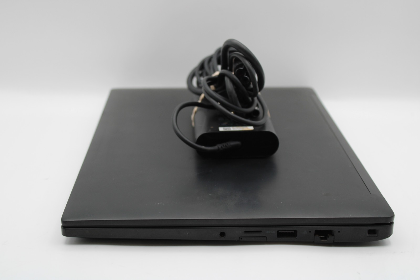Dell Latitude 7480 i5-7300U @ 2.6 GHz 8GB RAM 256GB SSD No OS
