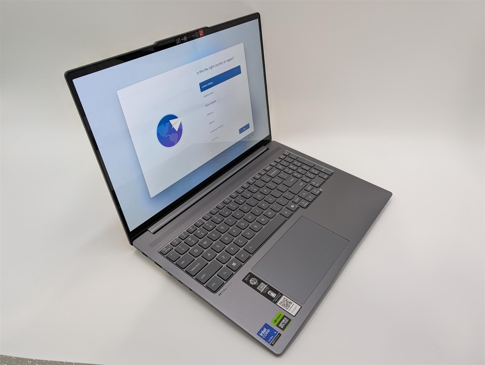 Lenovo IdeaPad Pro 5 16″ Ultra 9 285H 32GB 1TB SSD RTX Luna Grey Used-Very Good