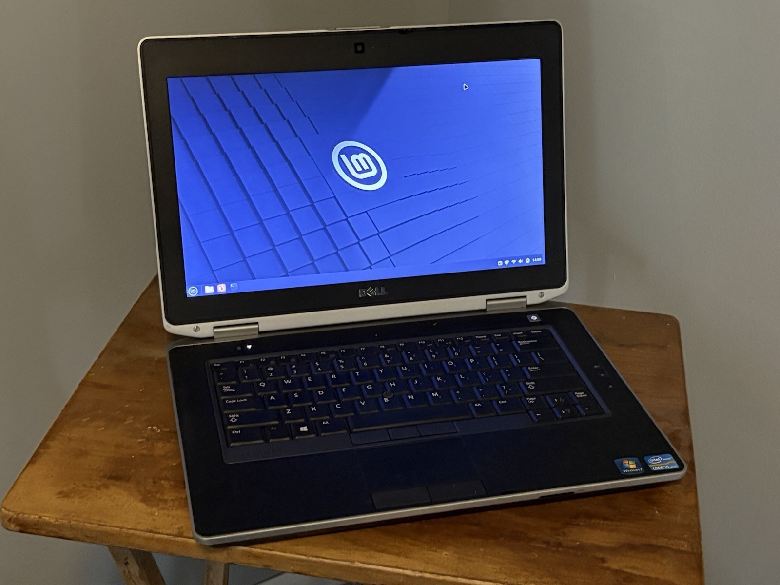 Dell Latitude E6430 I5 2.60 GHz Laptop 8gb NVIDIA 128gb SSD Charger Linux Mint