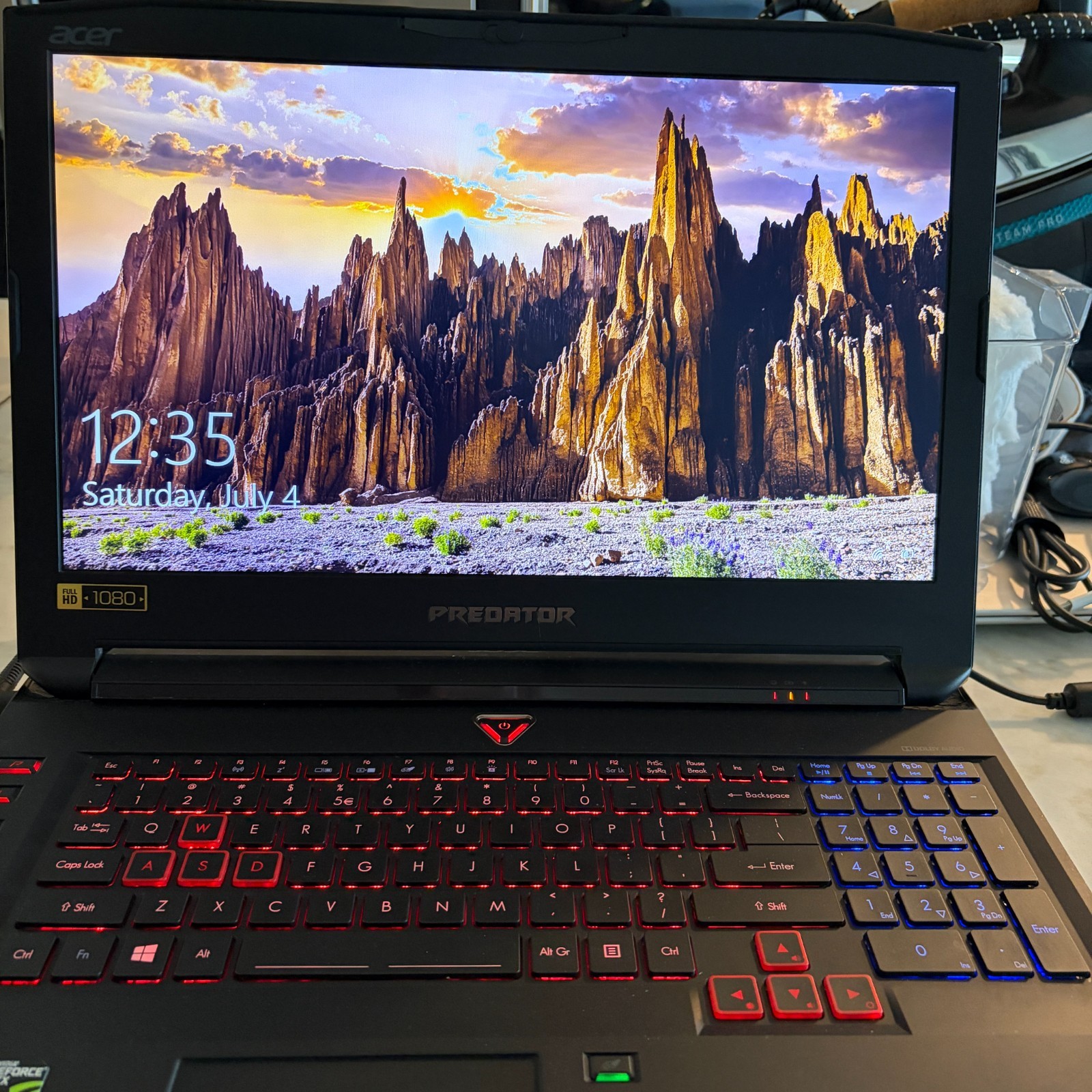 Acer Predator 17 17.3″ i7-6700HQ 16GB RAM 256GB SSD 1TB HDD GTX 1070 N15P4