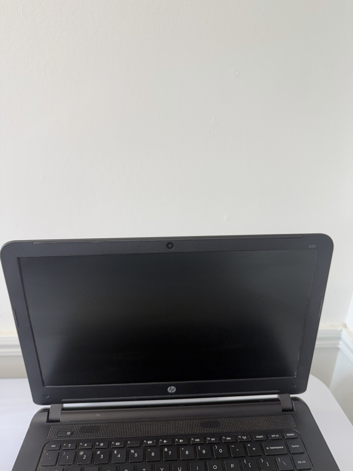 HP Laptop 340 G2 – Good Screen- Intel Celeron 3205U – RAM 4GB -Read Desc