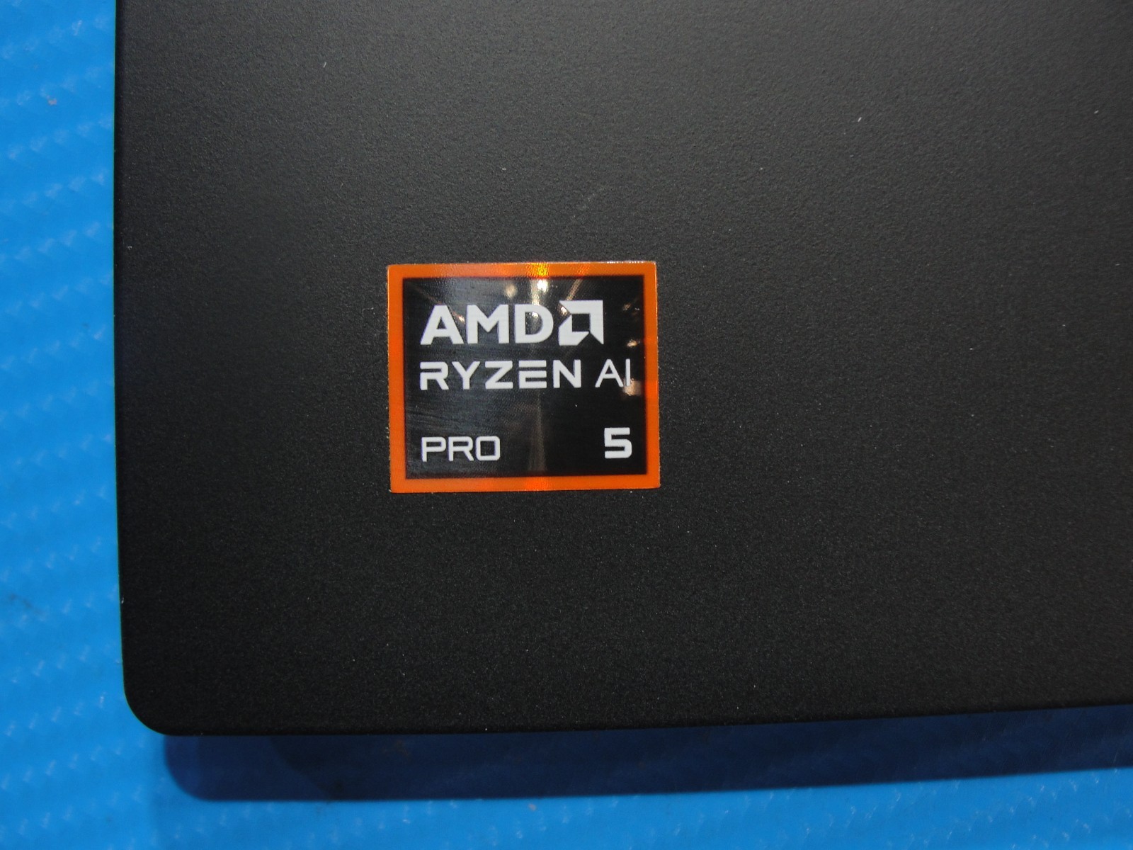 NEW Lenovo ThinkPad P14s Gen 6 AMD 14″WUXGA Ryz AI 5 PRO 340 16GB RAM 512GB SSD