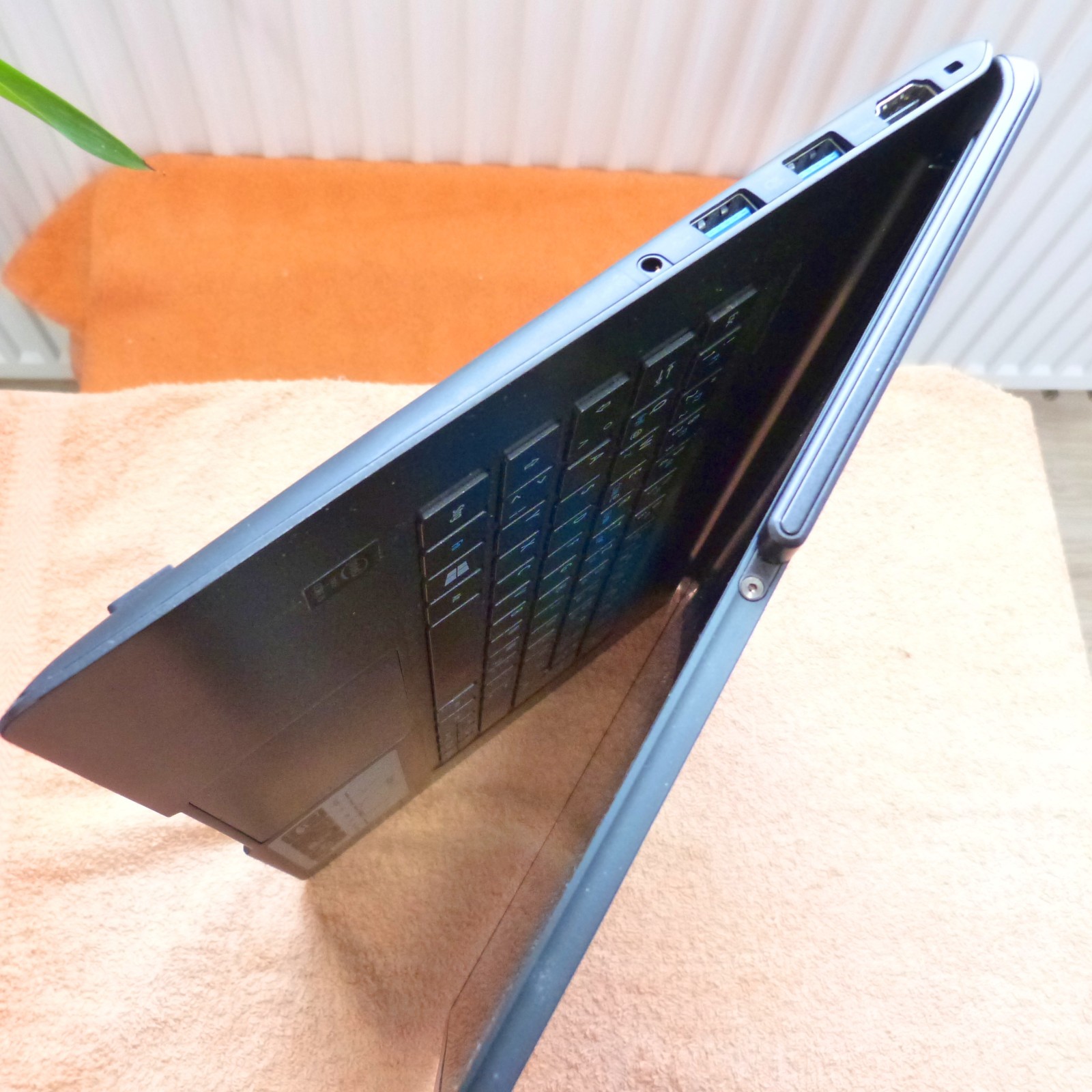 Acer R7 371 SWIVEL LCD Convertible 13″ IPS TOUCH 360 FULLHD SSD Windows 10
