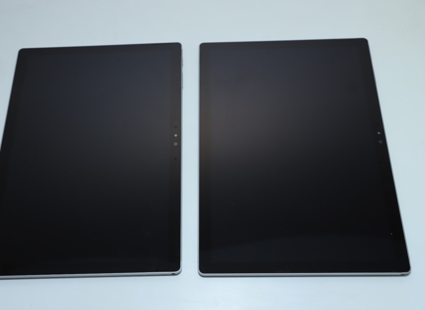 LOT of 2 Microsoft Surface Book 1703 13.5″ 128GB i5 8GB Win 10 PRO Battery Issue