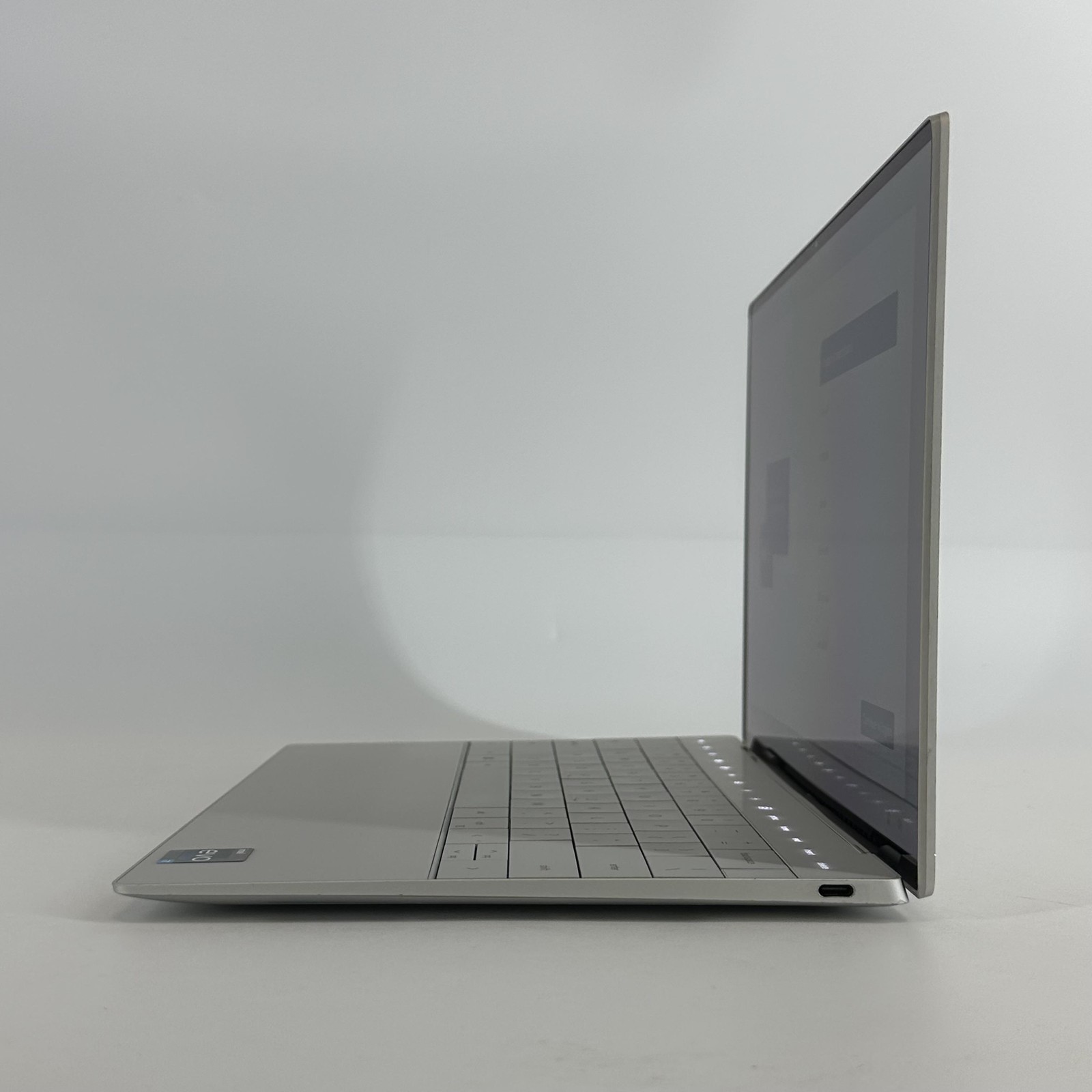 Dell XPS 13 Plus 9320 3.5K TOUCH 1.8 GHz i7-1280P 16GB RAM 512GB SSD Good