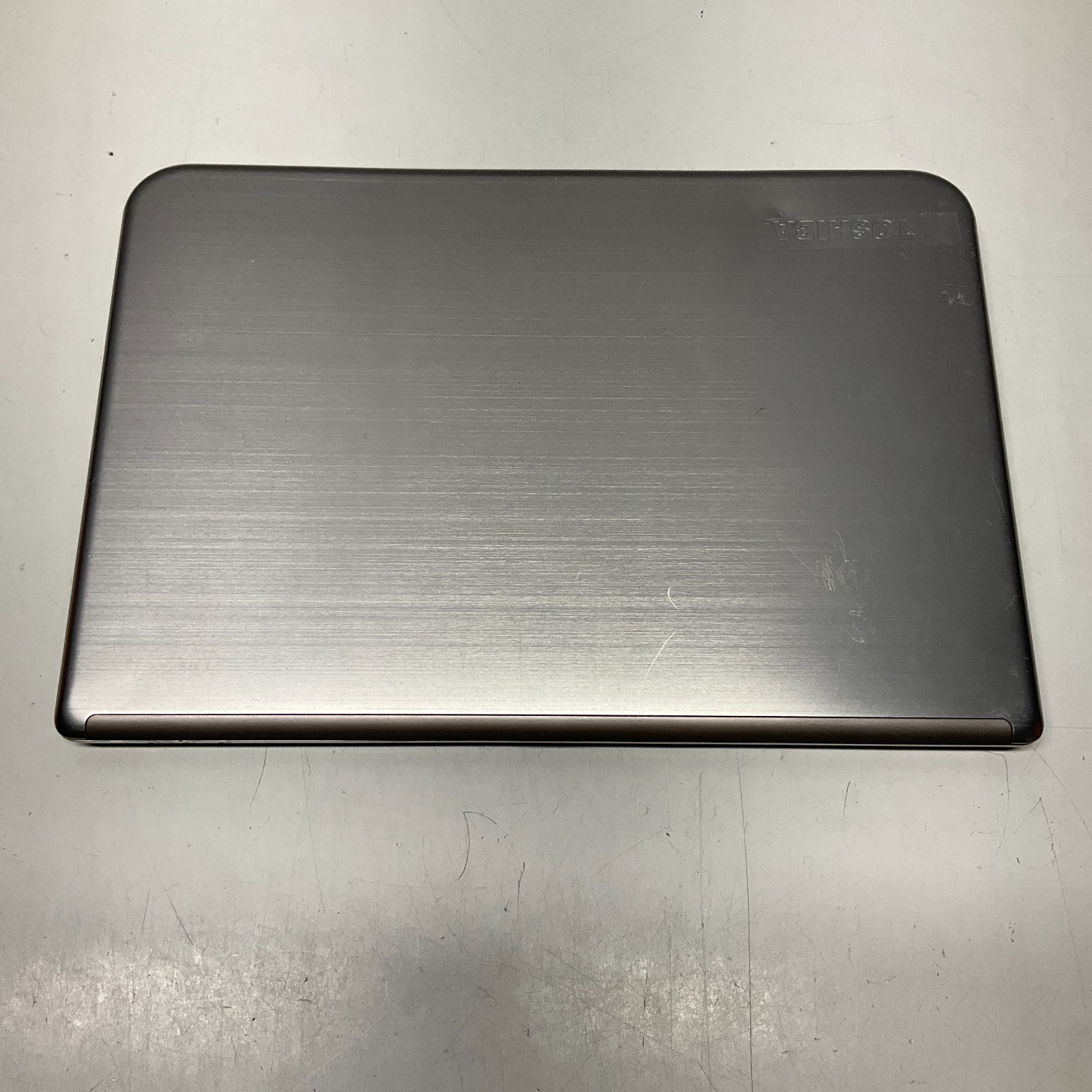 Toshiba Satellite E45t-A i5-4200U 1.6 Ghz 4GB 250GB SSD Windows 10 Pro Laptop
