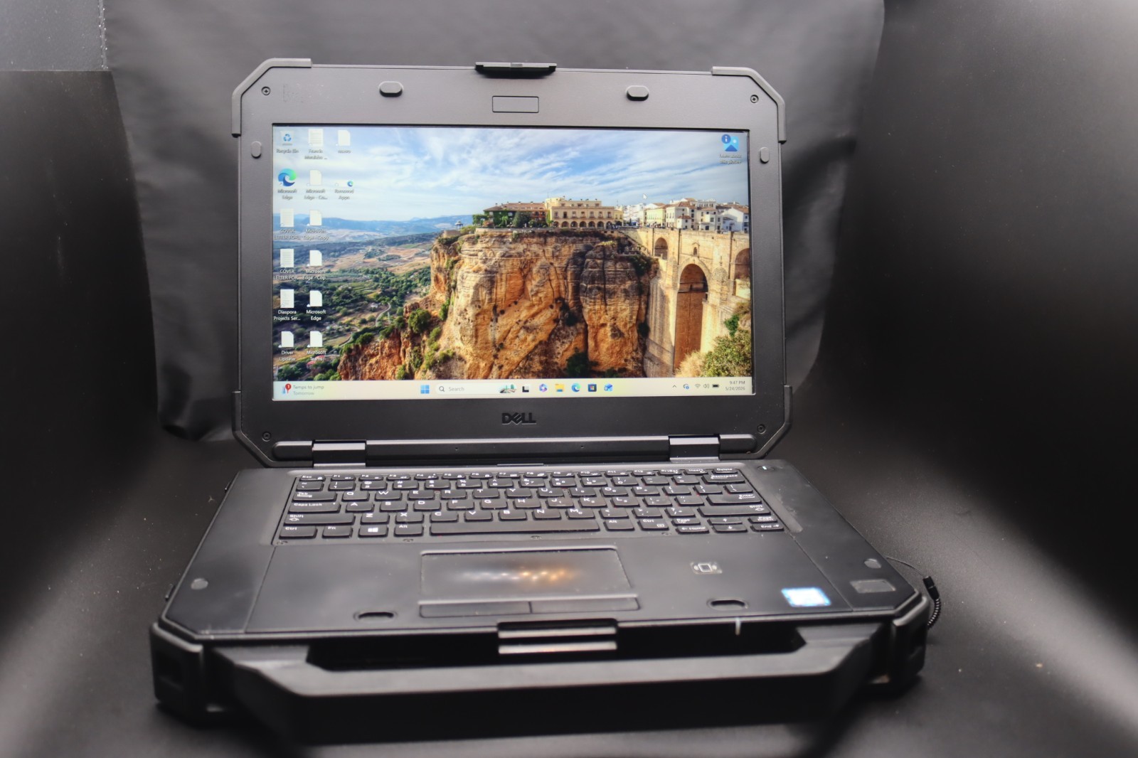 Dell Rugged Extreme 7424 14 inch (256GB Intel Core i5 8th Gen. 8GB) Cellular/LTE