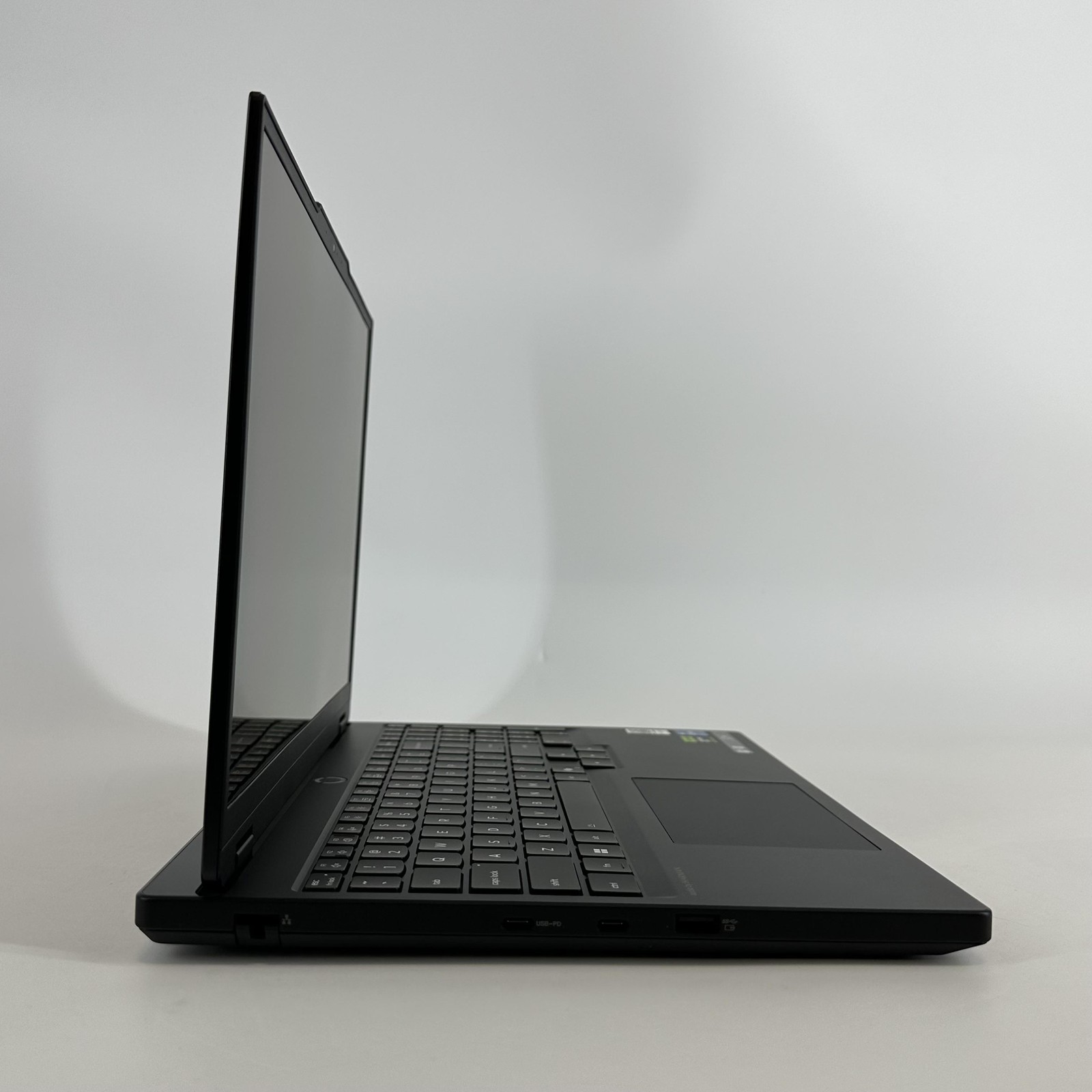 Lenovo Legion 5i Gen 10 15 165Hz QHD+ 2.1 GHz i7-14700HX 16GB 1TB SSD RTX 5070