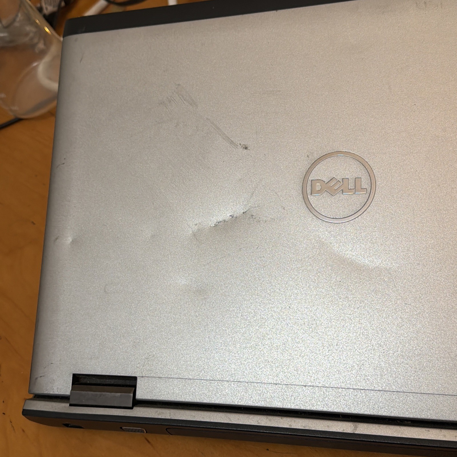 Dell Vostro 3750 17.3″ Windows 7 Pro Laptop Intel i5-2410 4gb 320gb HDD DVD