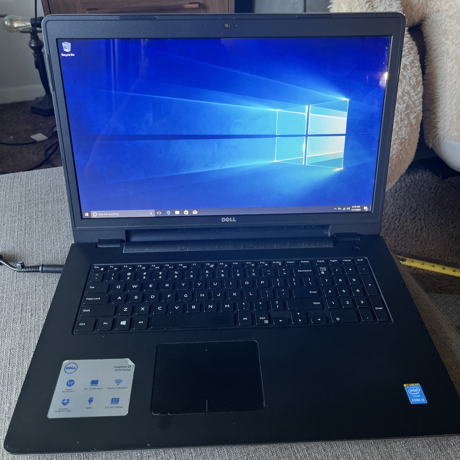 Dell P26e Laptop 17’ Intel(R) Corel(TM) i5-4210U CPU 1.70GHz 8.GB 1TB (READ)