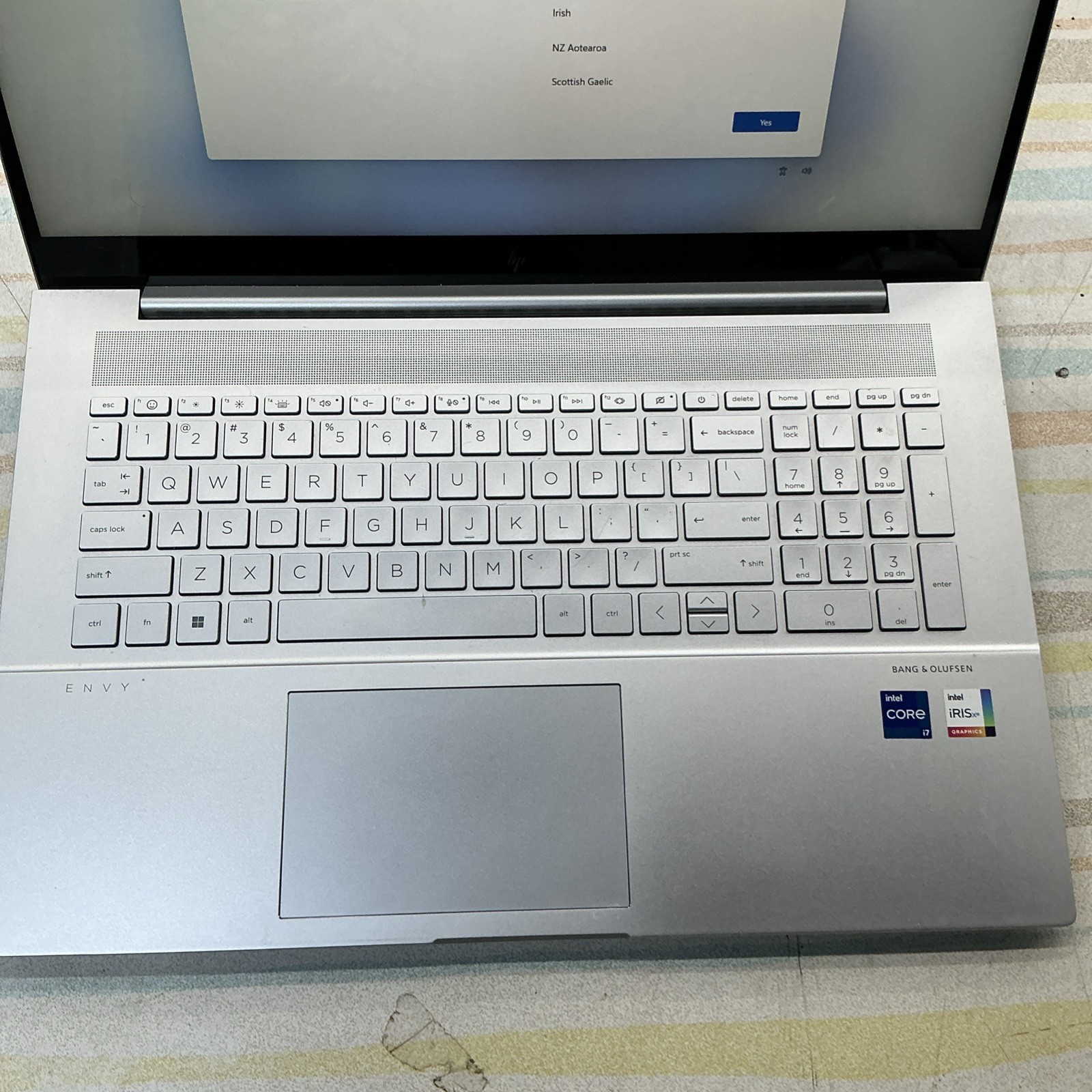 HP Envy 17-cr000 Silver FHD TOUCH 2.1 GHz i7-1260P 32GB RAM 1TB SSD Excellent