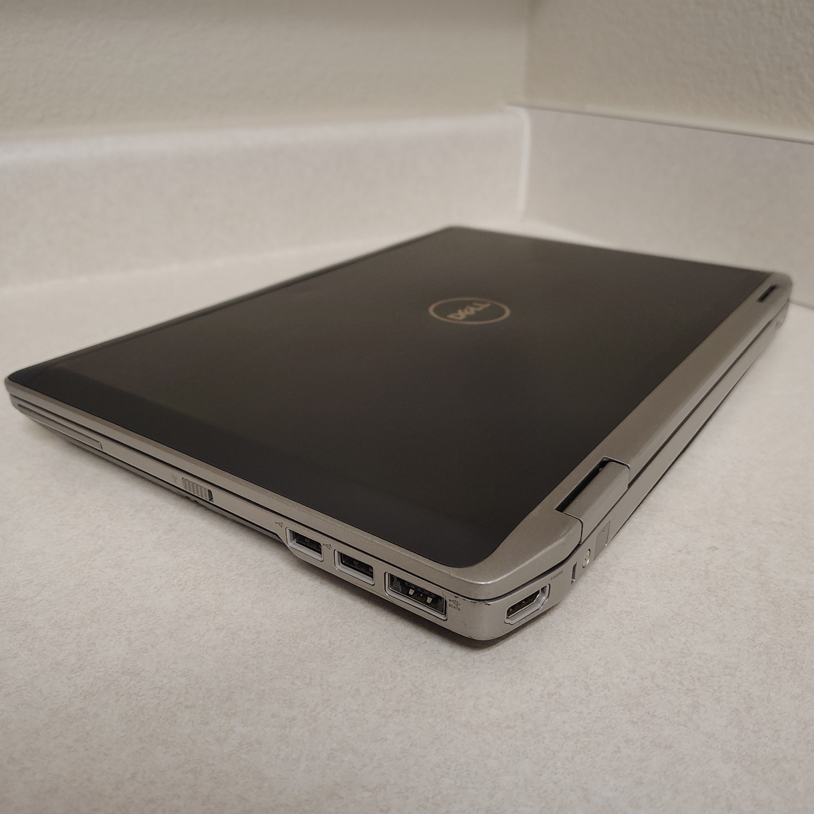 Dell Latitude E6420 14″ Linux Mint Laptop Intel i7 128GB SSD 8GB RAM NEW BATTERY