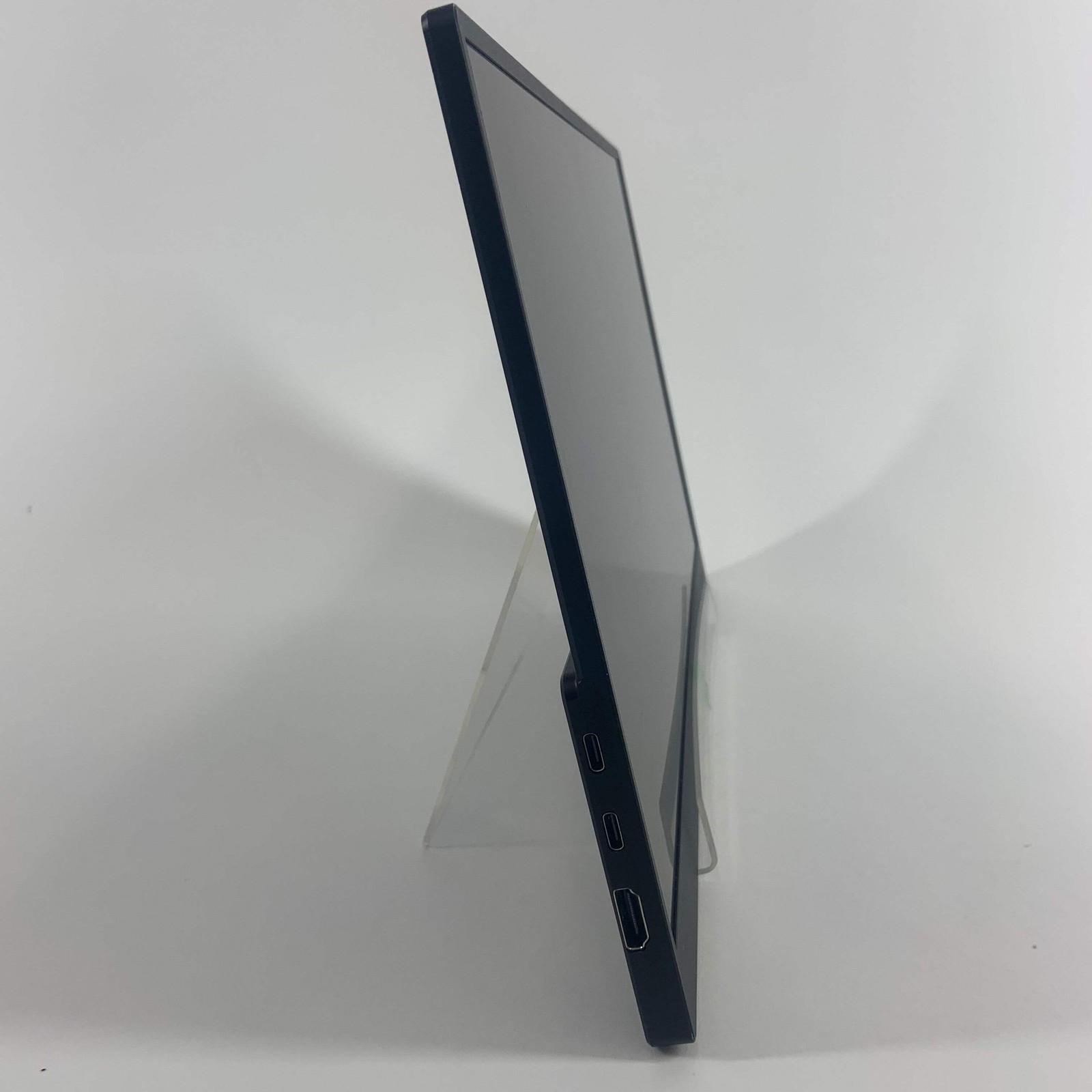 Microsoft EliteDisplay INVPM001 15.6″ i5-11300H 3.1GHz 16GB RAM 250GB SSD