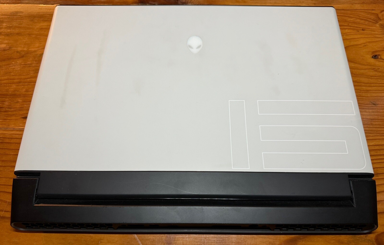 Alienware – M15 15.6″ Gaming Laptop RTX 2060