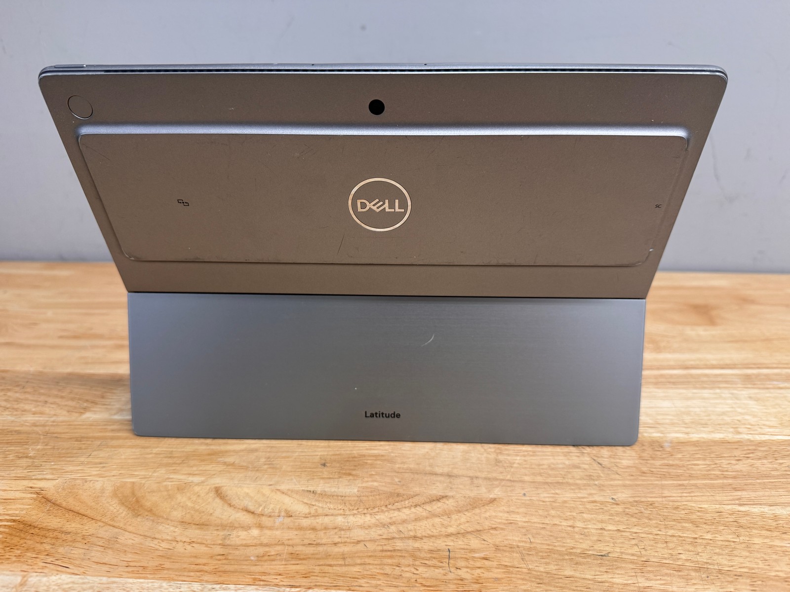 Dell Latitude 7320 2in1 12.3″ TOUCHSCREEN TABLET Intel Core i7, 512 GB SSD, W11