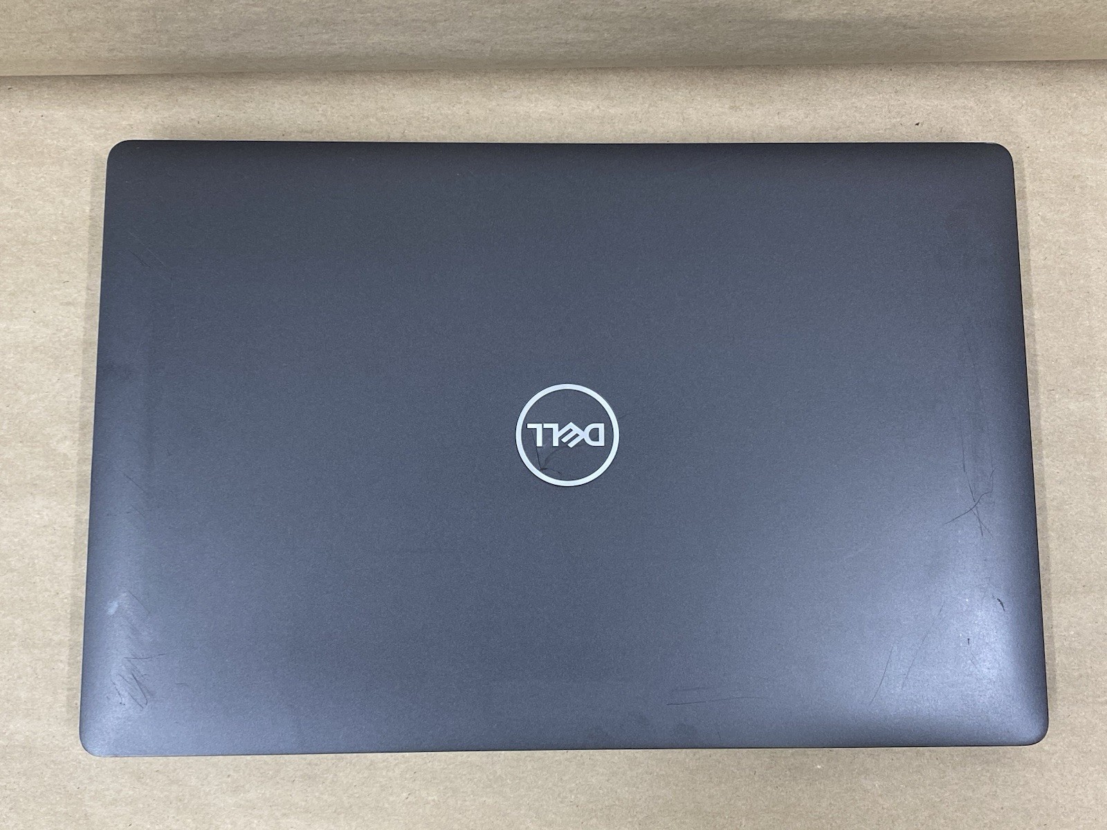 Dell Precision 3541 – 15.5″ FHD – i7-9850H – 8GB – 256GB SSD – Win 11 Pro READ