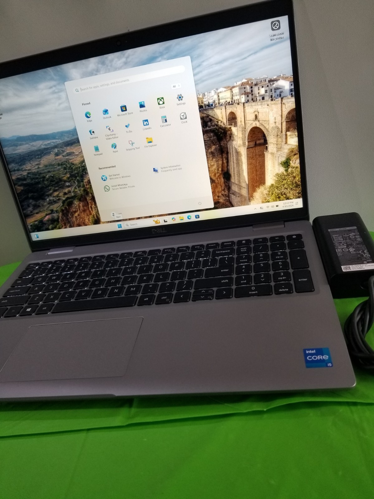 Dell Latitude 5520 15.6″ i5-1135G7 2.4GHz 16GB RAM 256GB SSD WIN 11 PRO