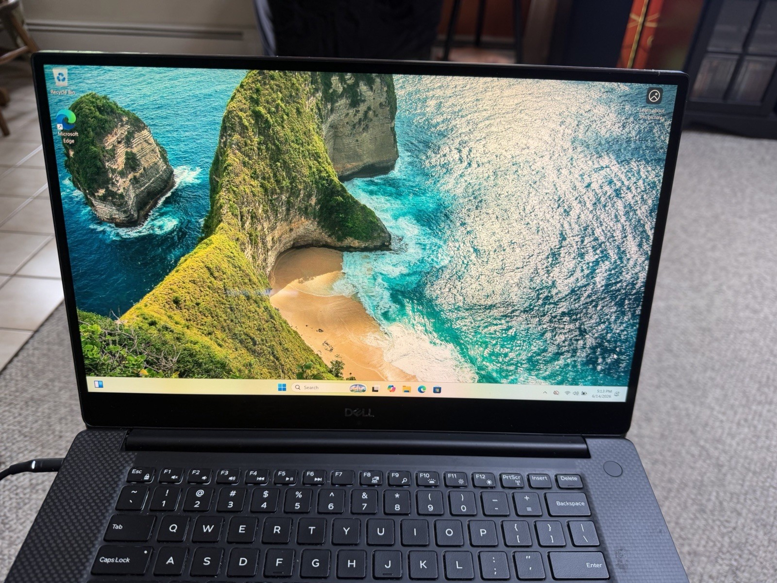 DELL XPS 15 9570 Laptop 4K TOUCHSCREEN i9-8950HK 32GB RAM 1TB SSD Please read!!