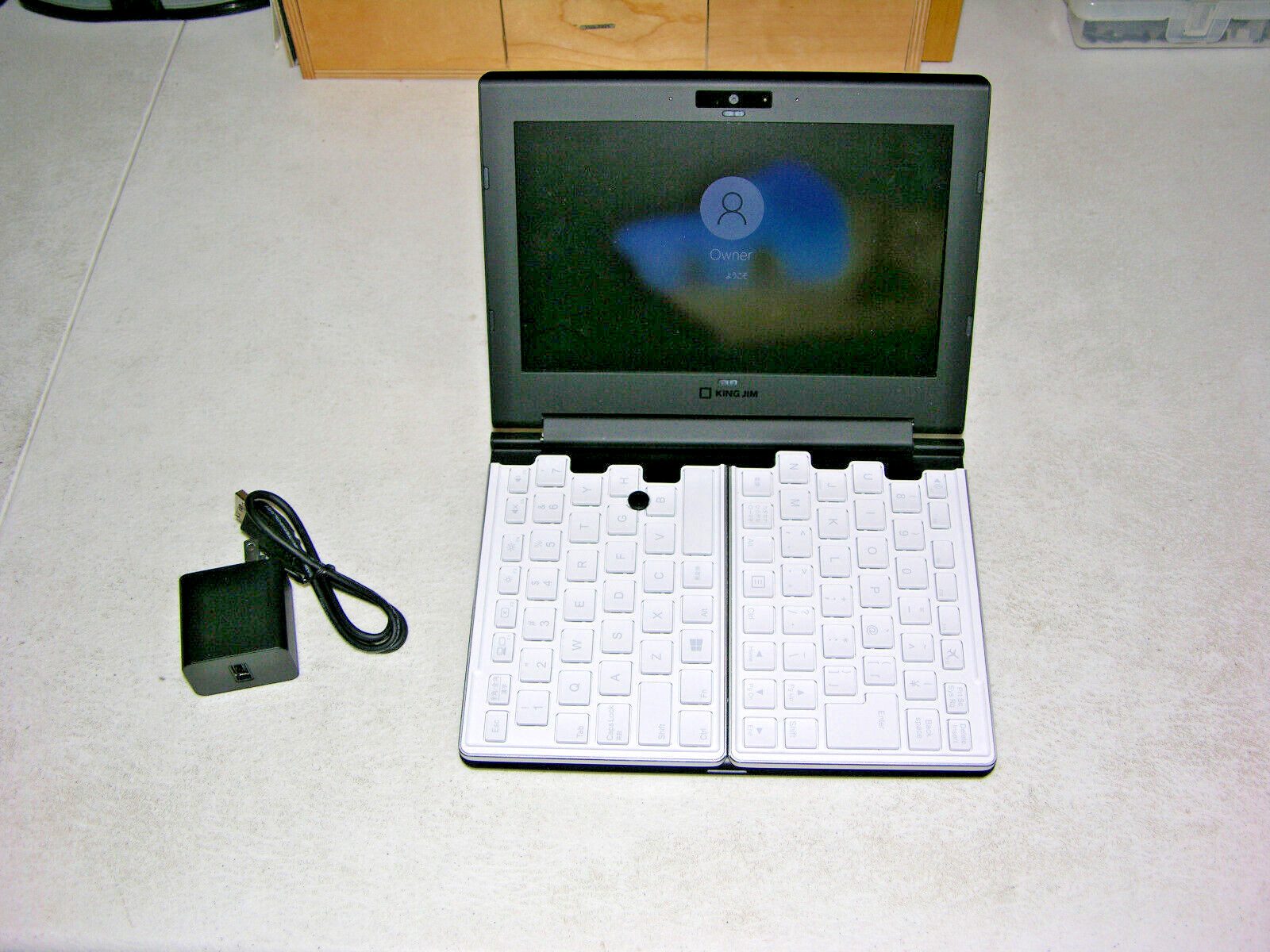 King Jim Portabook XMC10 Netbook UMPC Laptop 701C Windows 10 BT Cam VERY RARE *