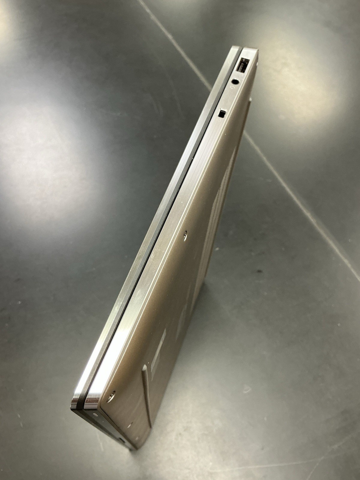 Dell Latitude 9520 15″