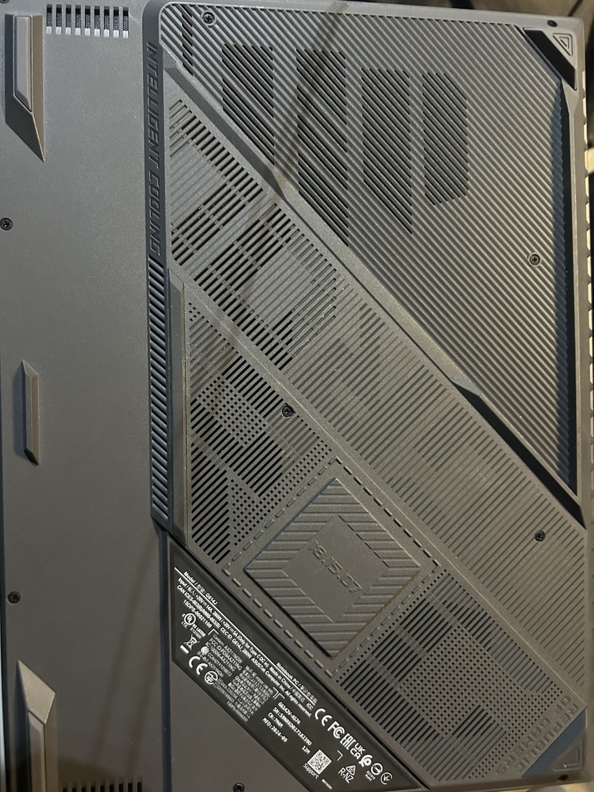ASUS ROG Strix G16 16” 16gb Ram