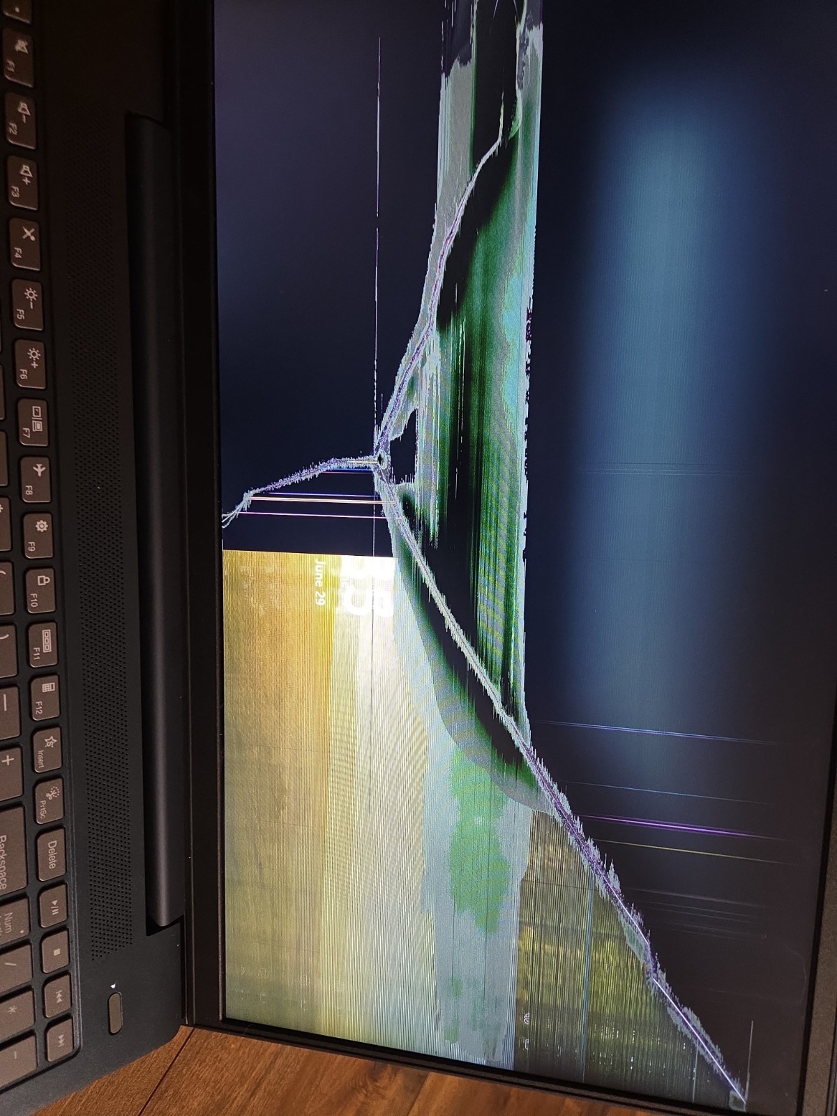 Lenovo IdeaPad 5 i5-11gen 4GB RAM