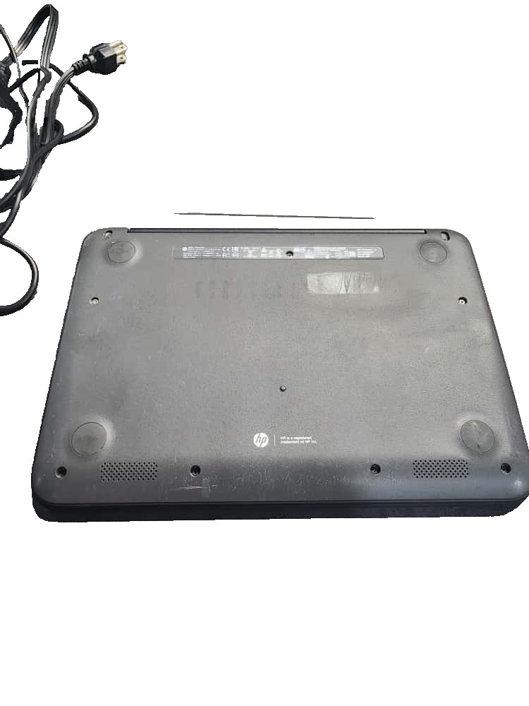 LOT OF 5 HP 11 G4 11.6″ Chromebook LOT of 5 + CHARGER