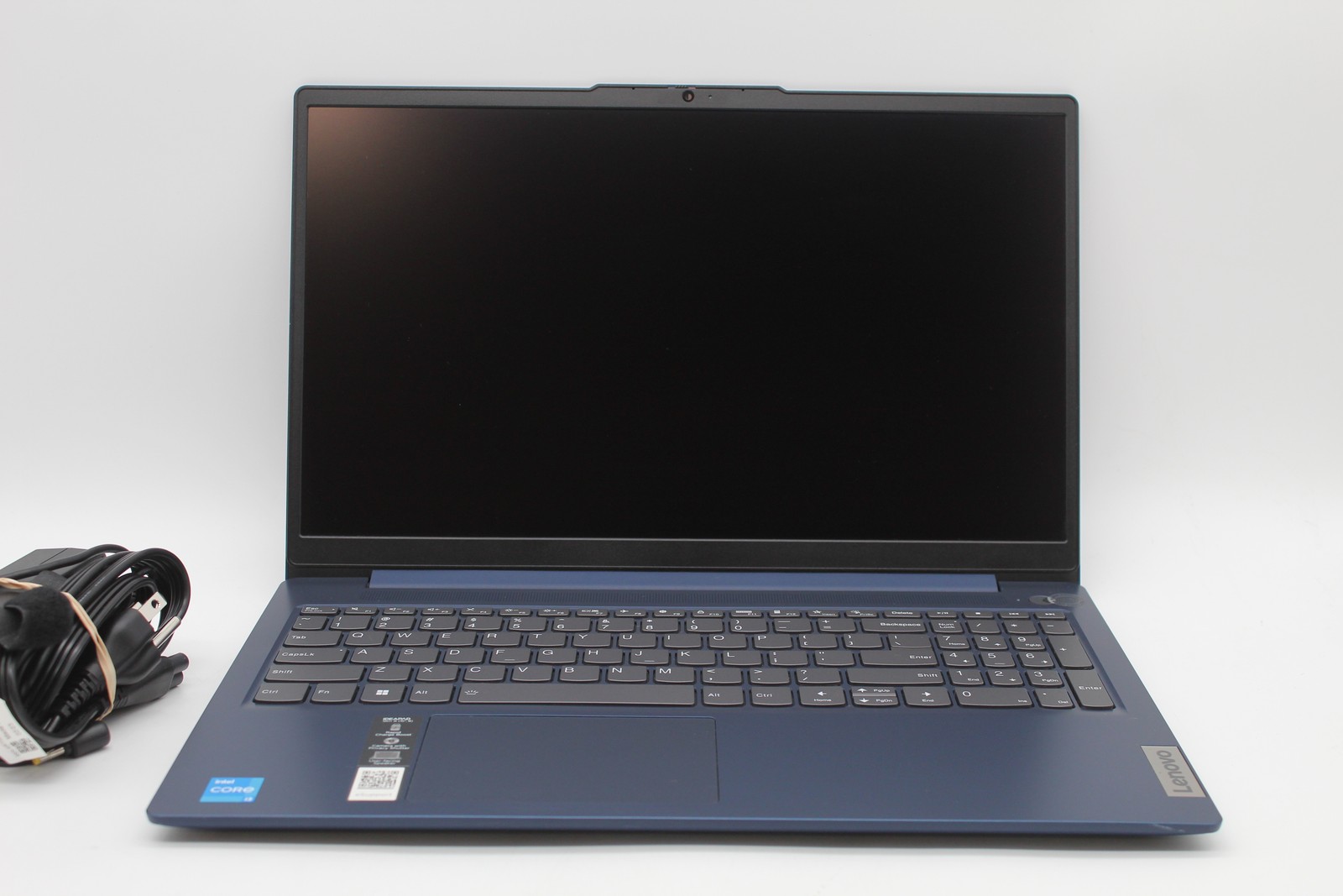 Lenovo IdeaPad Slim 3 15IRU8 Core i3-1315U 1.2GHz 8GB 256GB SSD PC1795843