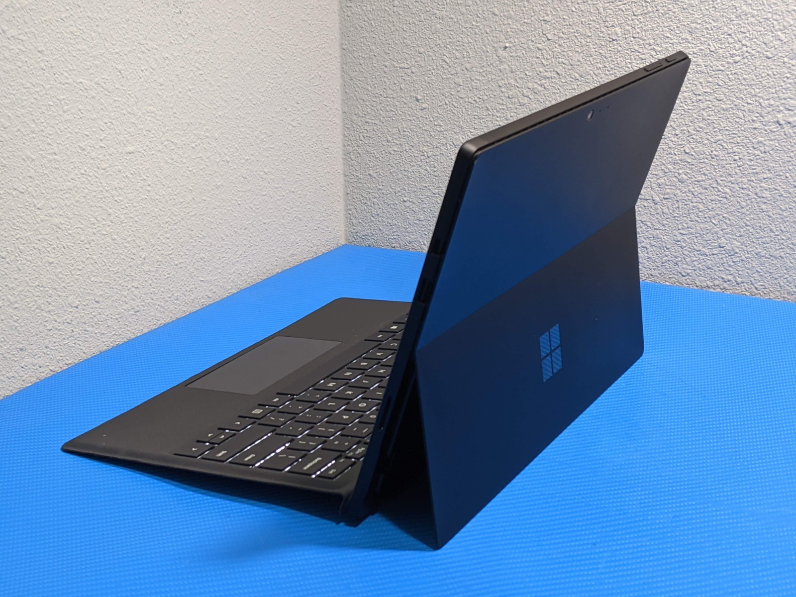 MS Surface Pro 6 1796 12.3″2736×1824 TOUCH i5-8 1.6GHz 8GB 256GB SSD 99tt +PA
