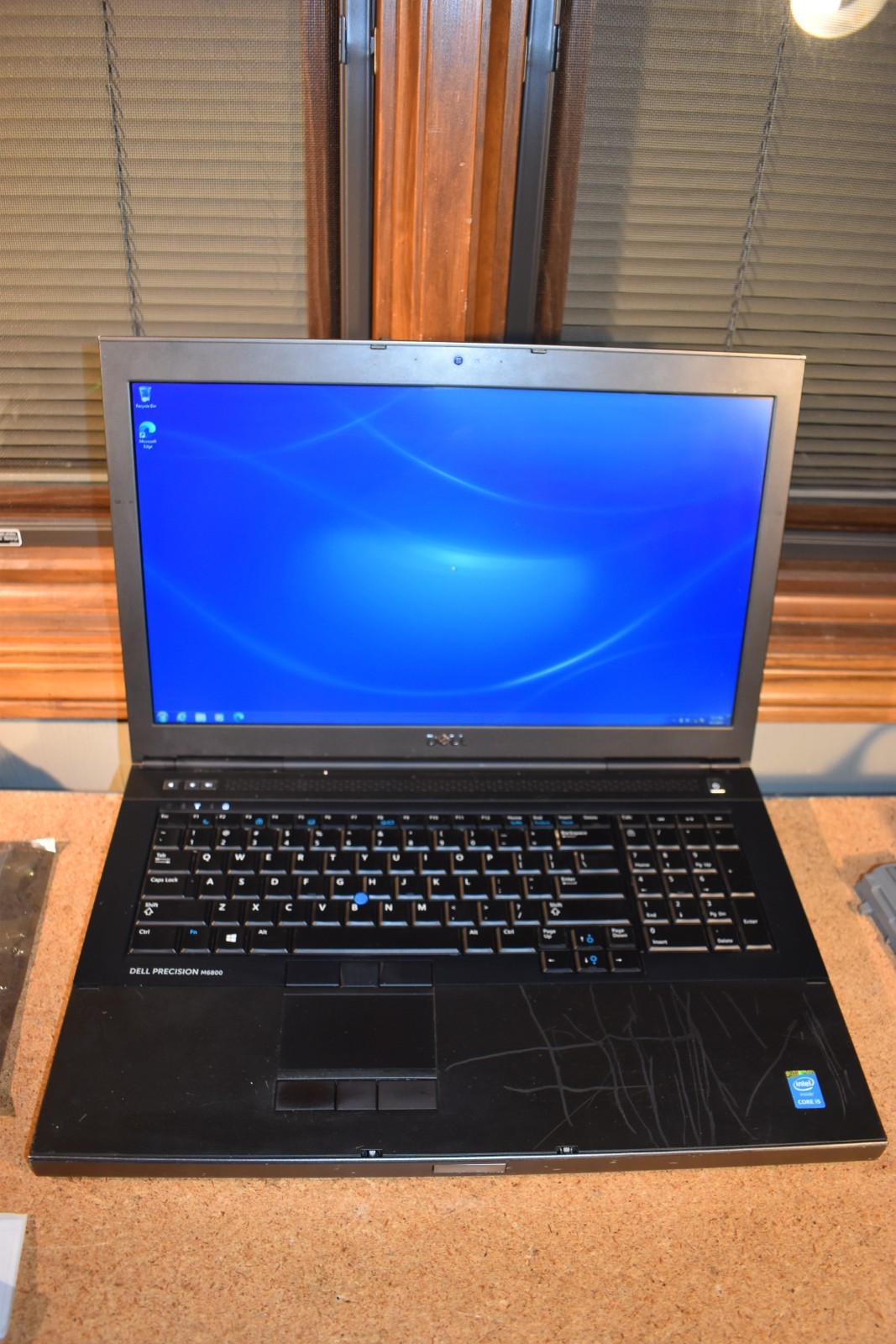 Dell Precision M6800 17″ Quad Core i5-4210M 500GB HDD Windows 7 32-bit DVD-RW