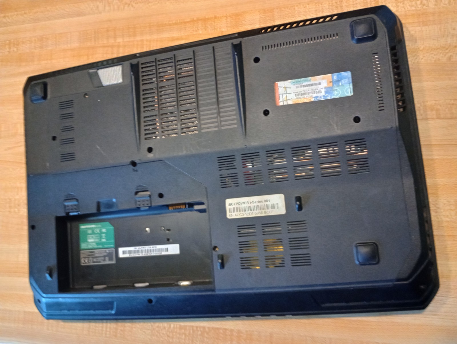 iBUYPOWER i-series 801 Laptop, For Parts Only