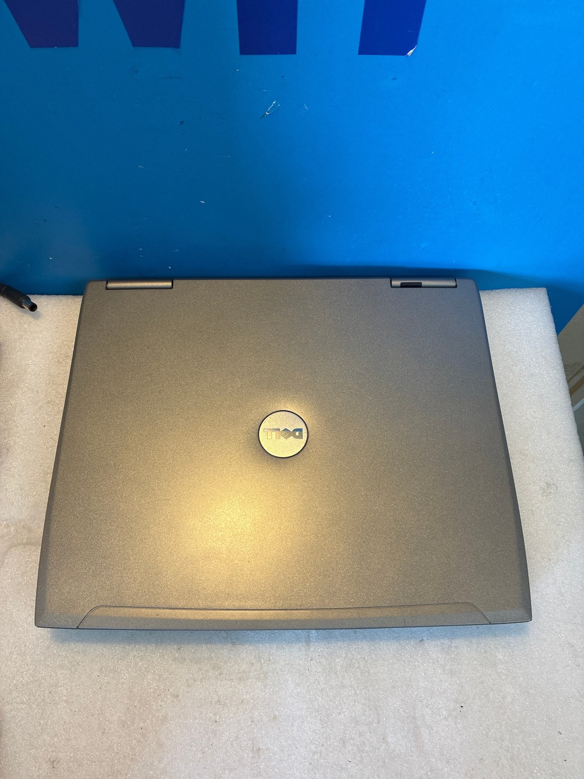 🔥 Dell Latitude D610 Laptop Intel Pentium M 2GHz 2GB RAM 160GB HDD Win XP