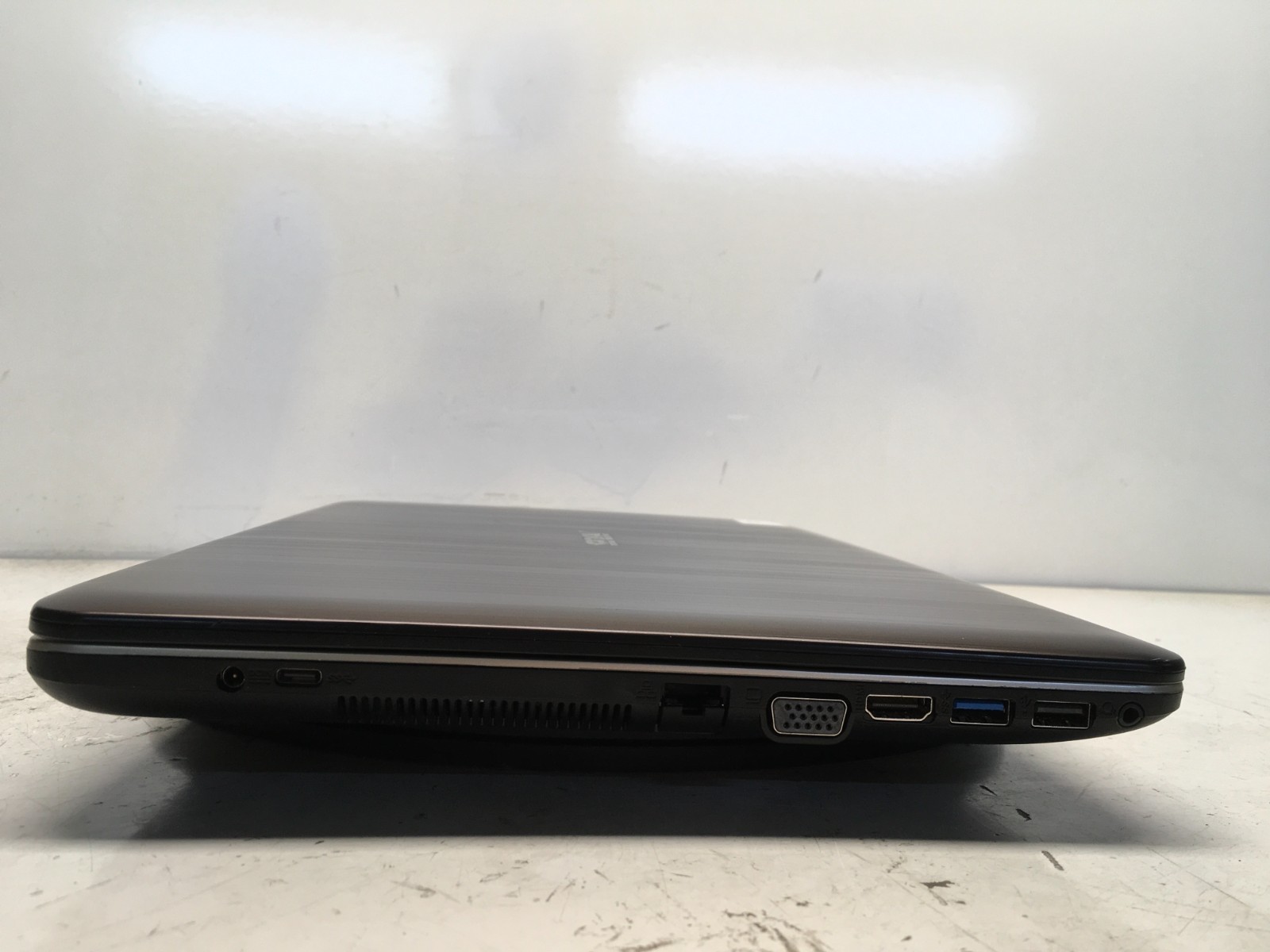 Asus X541NA-PD1003Y Intel Pentium N4200 1.1GHz 4 GB NO HDD