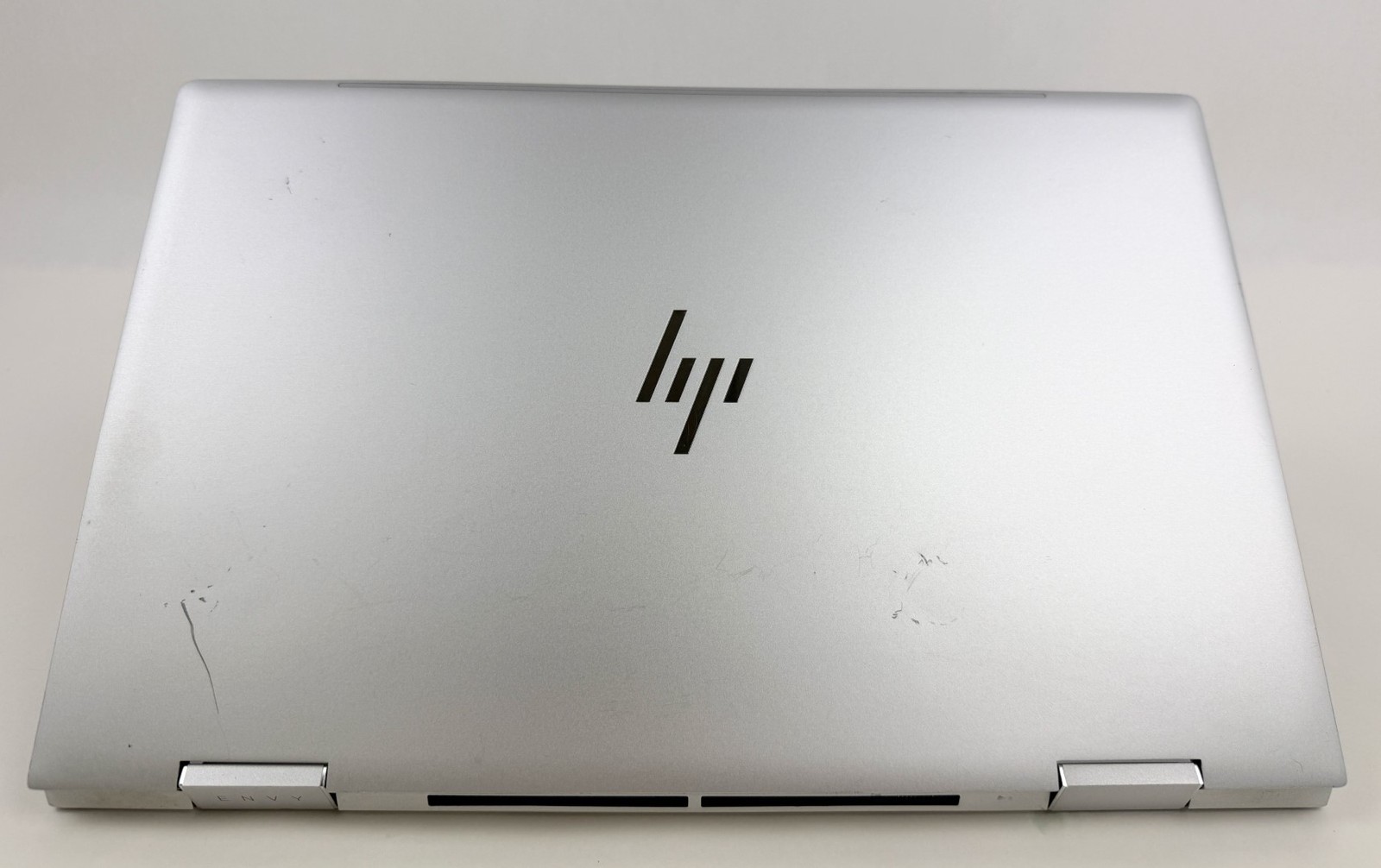 HP Envy x360 15m-ed0013dx 15.6″ Touch i5-1035G1 8GB 256GB SSD W11H 2in1 – Read