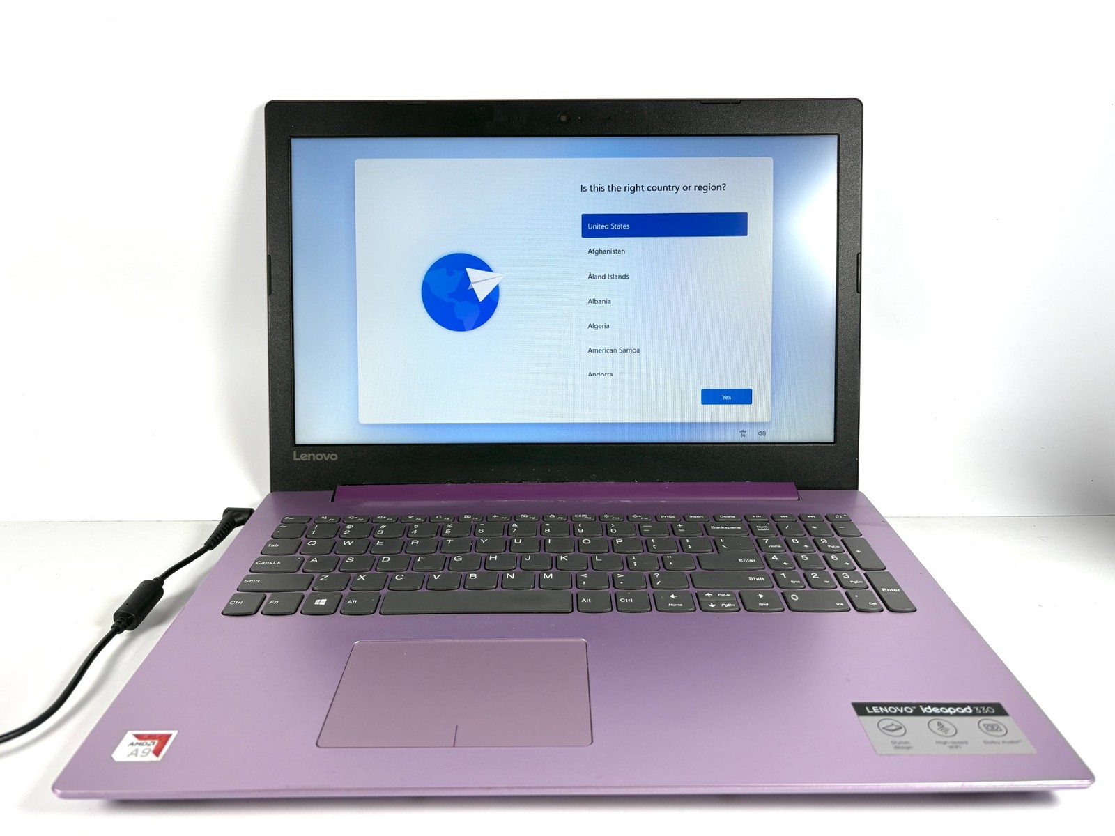 Lenovo IdeaPad 330-15AST – 15.6″ HD, 3.1GHz AMD A9-9425, 8GB RAM, 256GB SSD