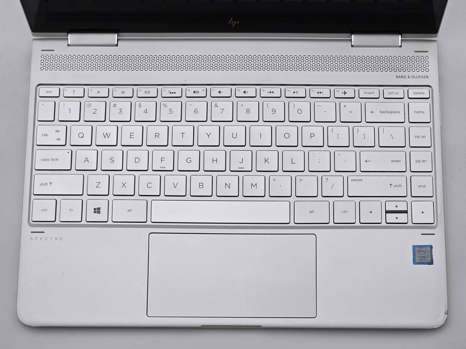 HP Spectre x360 13.3″ FHD Touch 2-in-1 i7-7500U 16GB 512GB SSD Win10