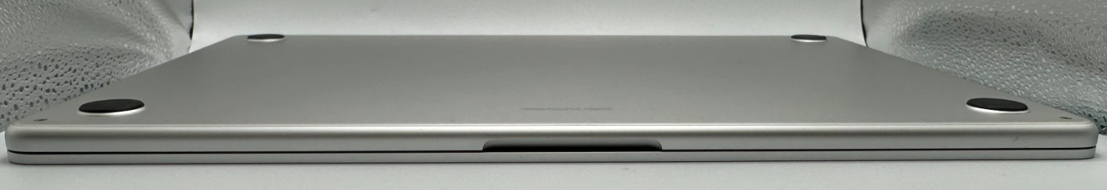 Apple Macbook Air – 15.3″ – M4 – 1TB SSD – 24GB RAM – A3241 – 91% Battery – Used