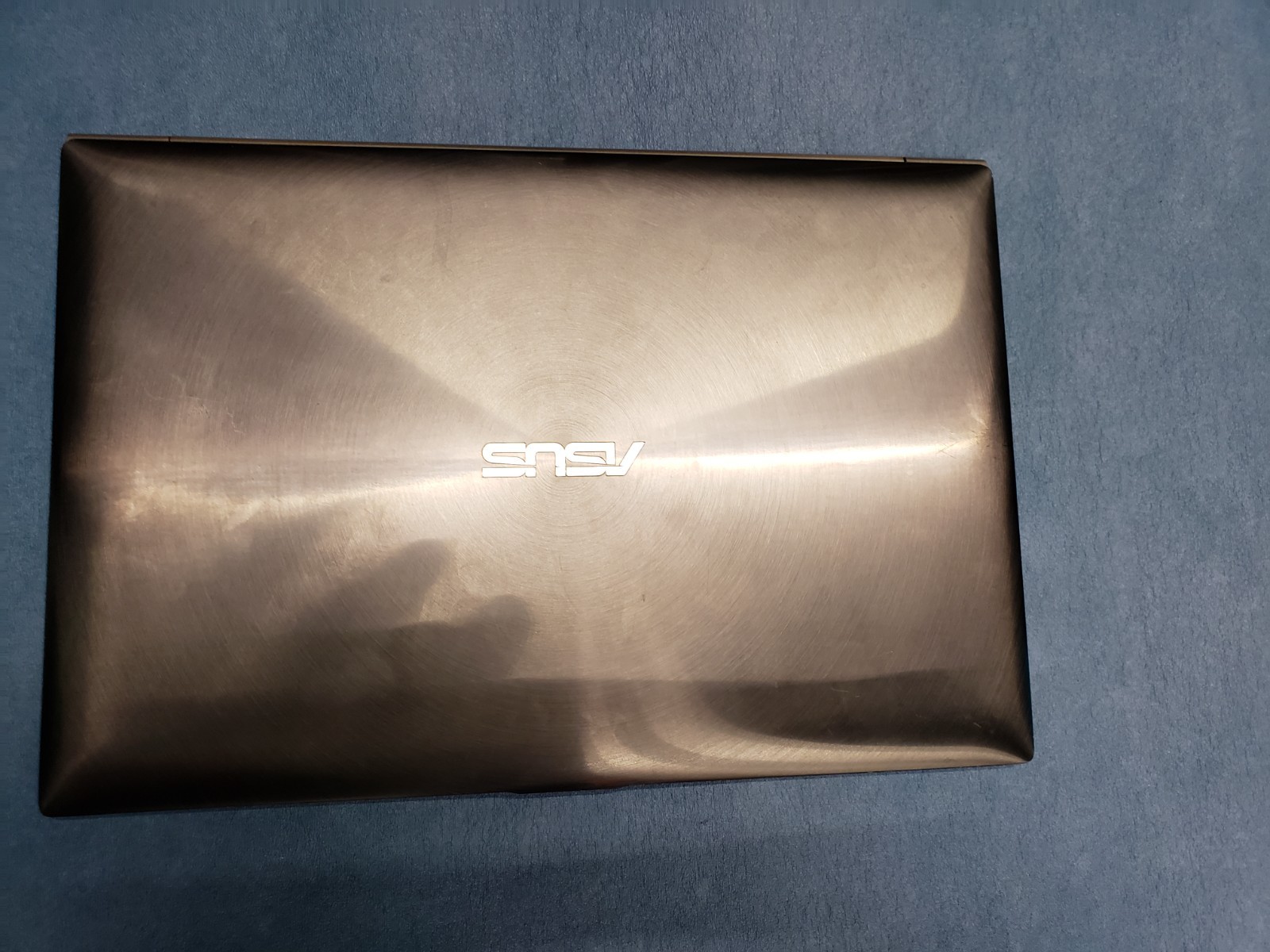 Asus ux31e laptop i7-2677 cpu 1.80ghz 4gb ram 256gb ssd for parts