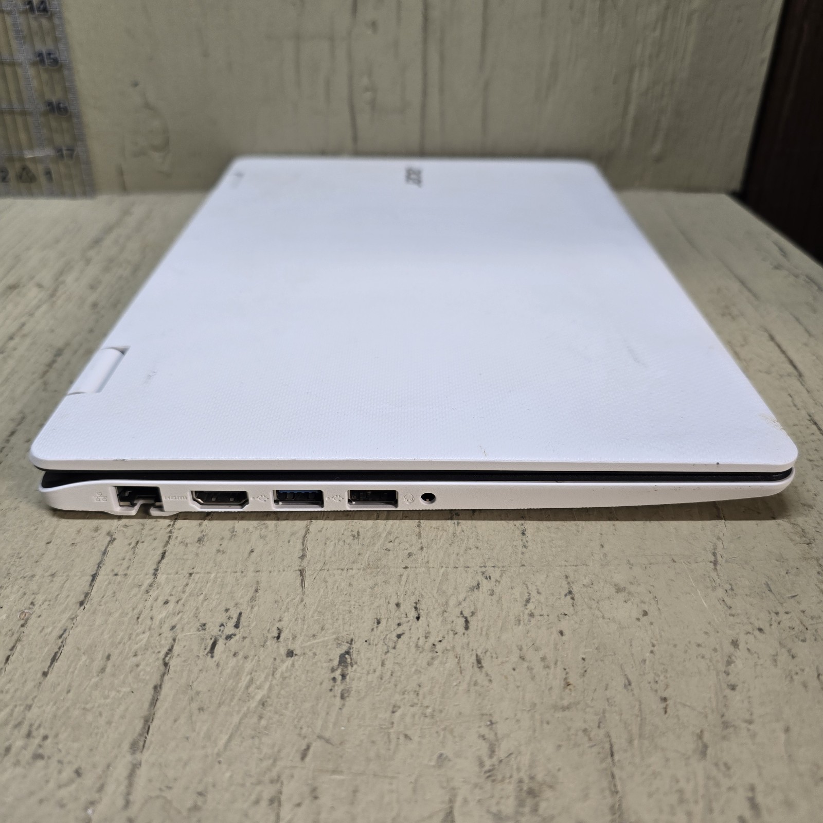 Acer Aspire R3-131T 11.6in Touch Laptop Boot Loop Stuck On Logo Parts Repair