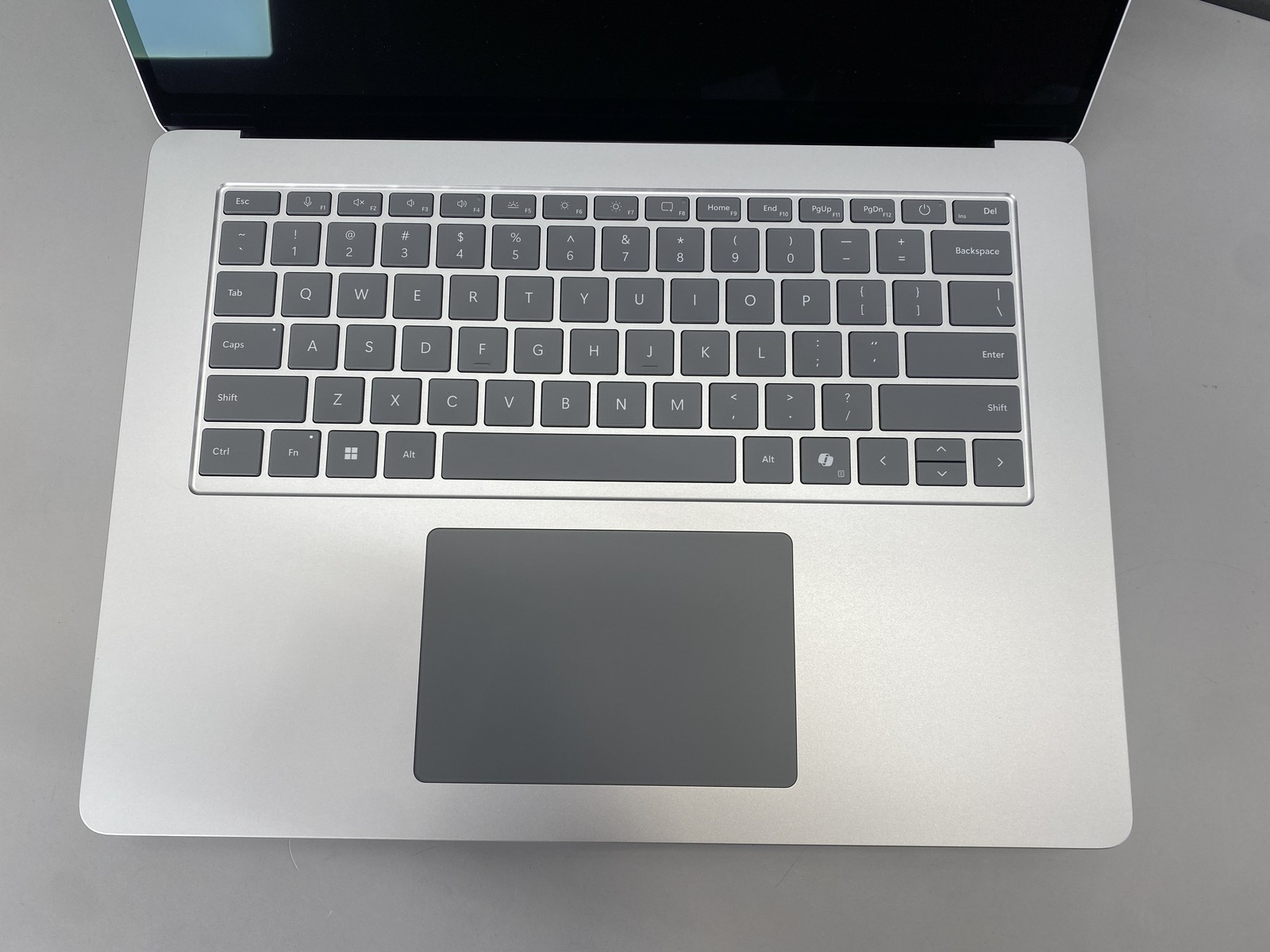 Microsoft Laptop Surface 7th Edition 13.8″ Intel Core Ultra 7 266V 256GB- Silver