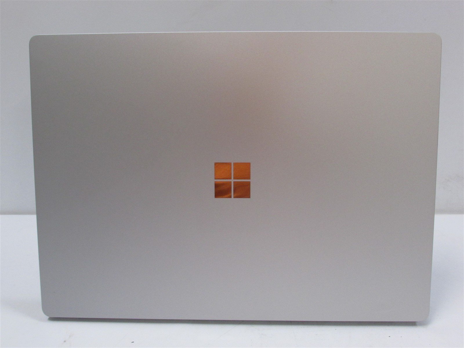Microsoft Surface Laptop 4 1979 i7-1185G7 3.0GHz 16GB RAM 256GB 15″ W11Pro DENT