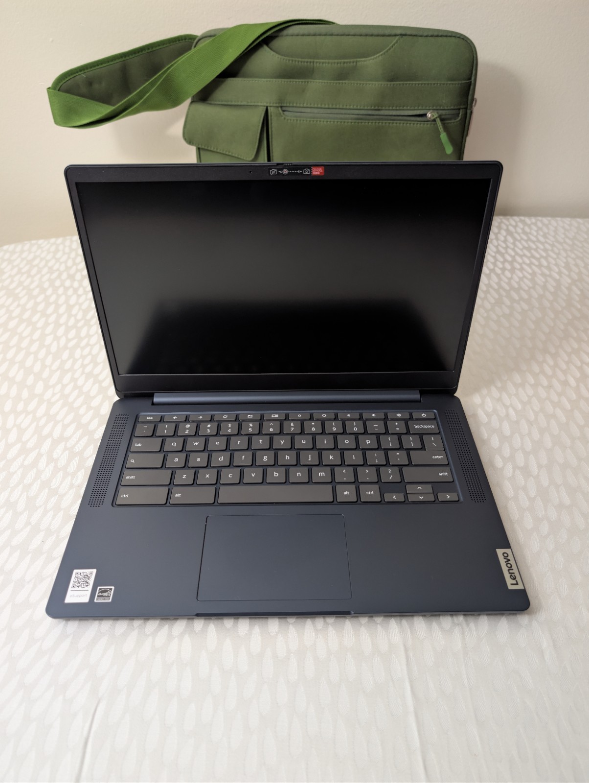Lenovo IdeaPad 3 14M836 14″ Chromebook Type 82KN 45W USB-C Charger + Case