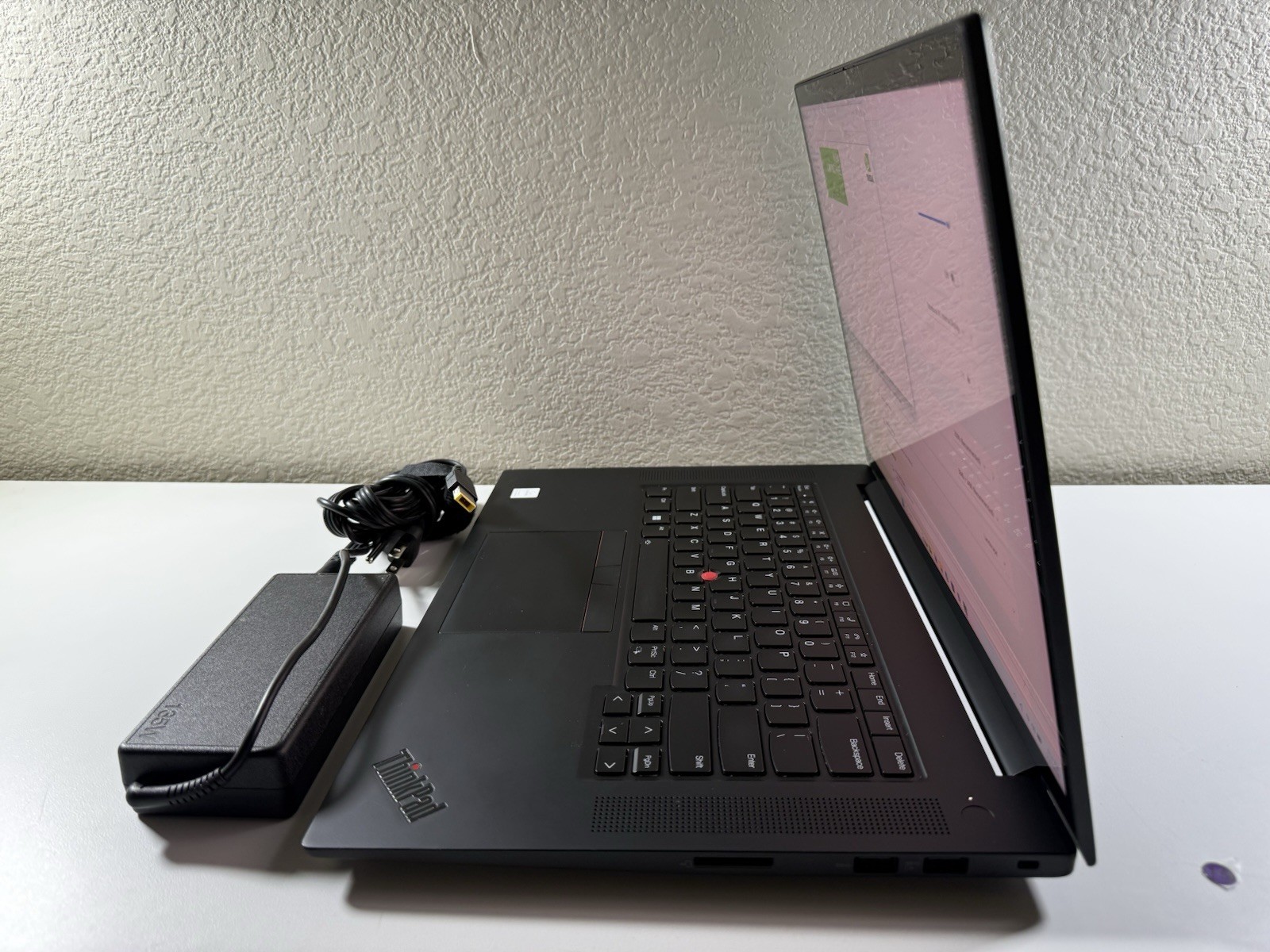 LENOVO THINKPAD P1 Gen 4 TOUCH 4k I7-11850H 512GB 16GB RAM NVIDIA T1200 WIN 11