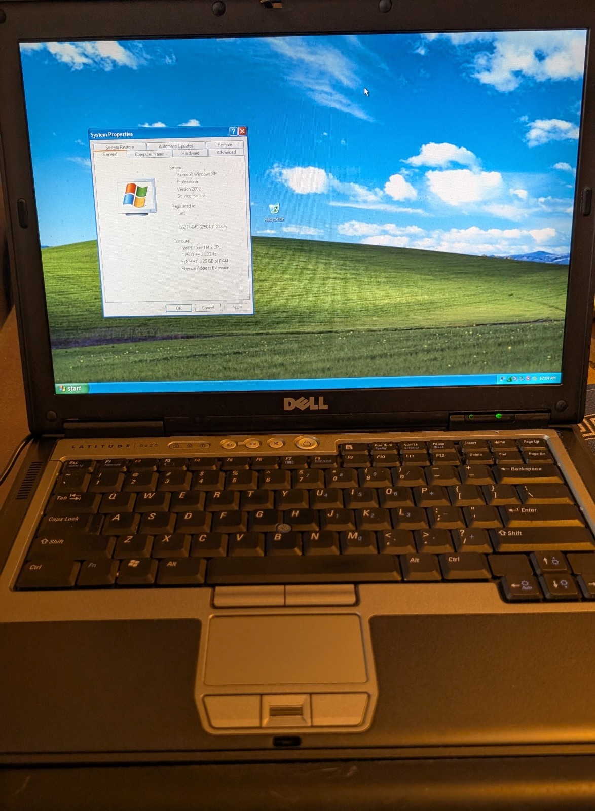 Dell Latitude D620 WinXP Core 2 Duo T7600 2.33GHz 4 GB Ram 100 GB 14″ Quadro