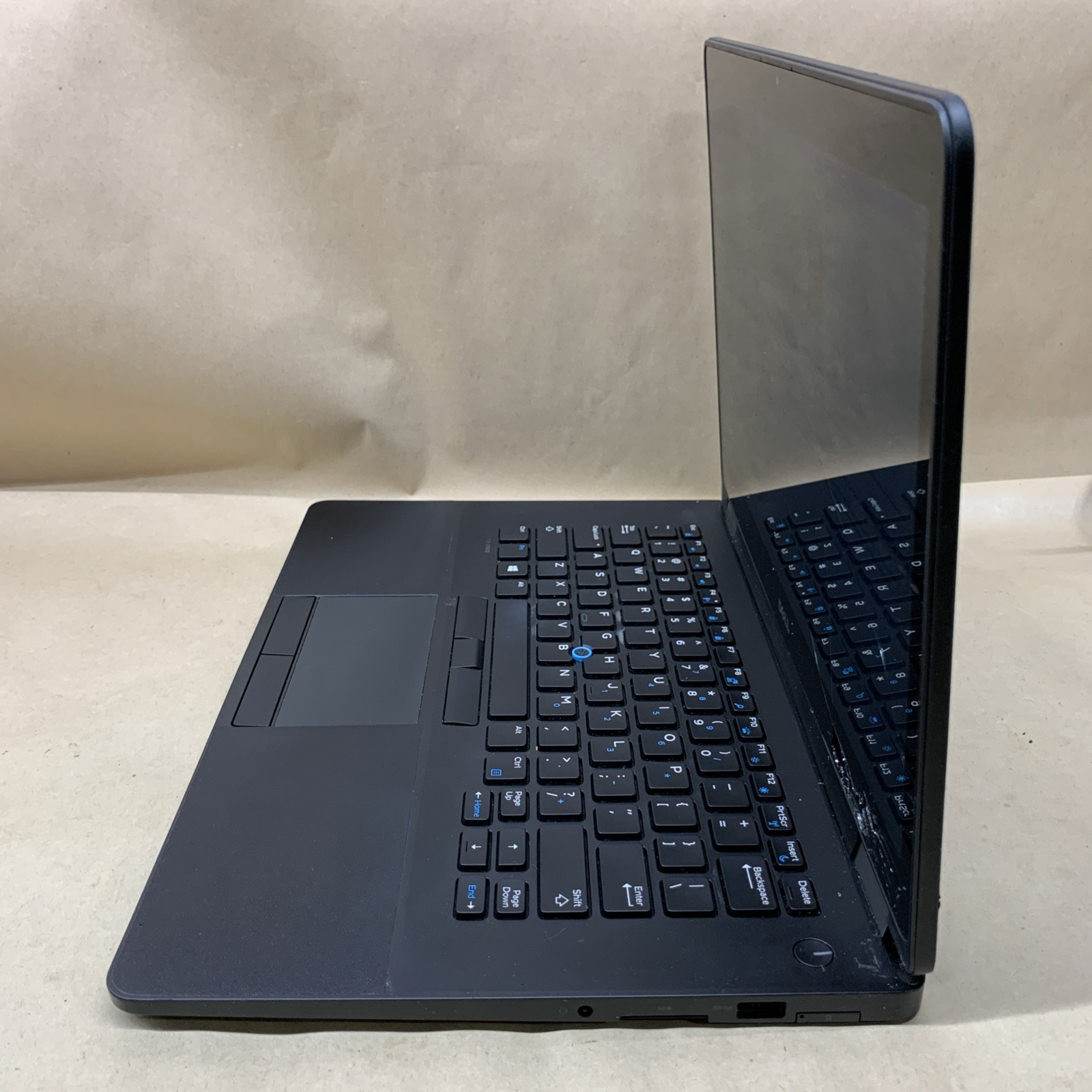 Dell Latitude E7470 14″ i7-6600U@2.6GHz, 8GB RAM, No SSD, No OS