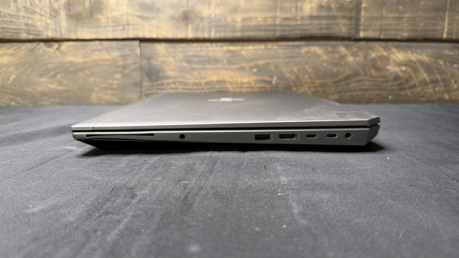 HP ZBook 15 G6 i7-9750H Quadro T1000 16GB RAM 256GB SSD + 256GB NVMe Win 10