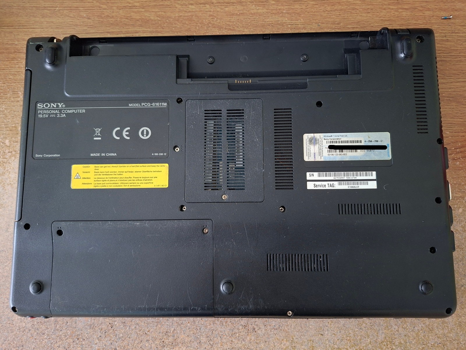 Sony Vaio VPCEB3F4EPCG-71311M & VPCEE3JOEPCG-61611M Laptops 15.6″ Mass Effect