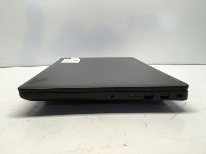 Dell Precision 3510 Intel i7-6820HQ 8GB 256GB SSD Windows 11 AMD Radeon R9 M360
